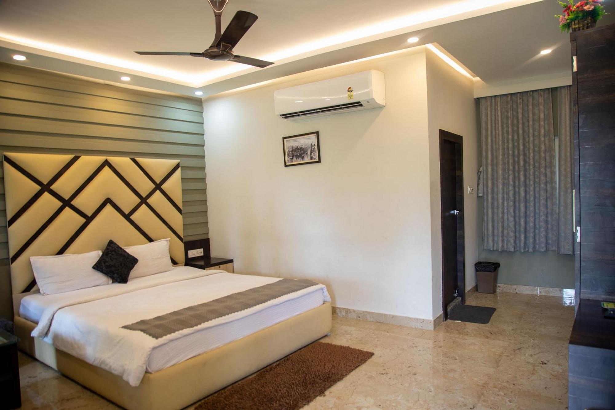 Banabithi Resort Bhangar Buitenkant foto