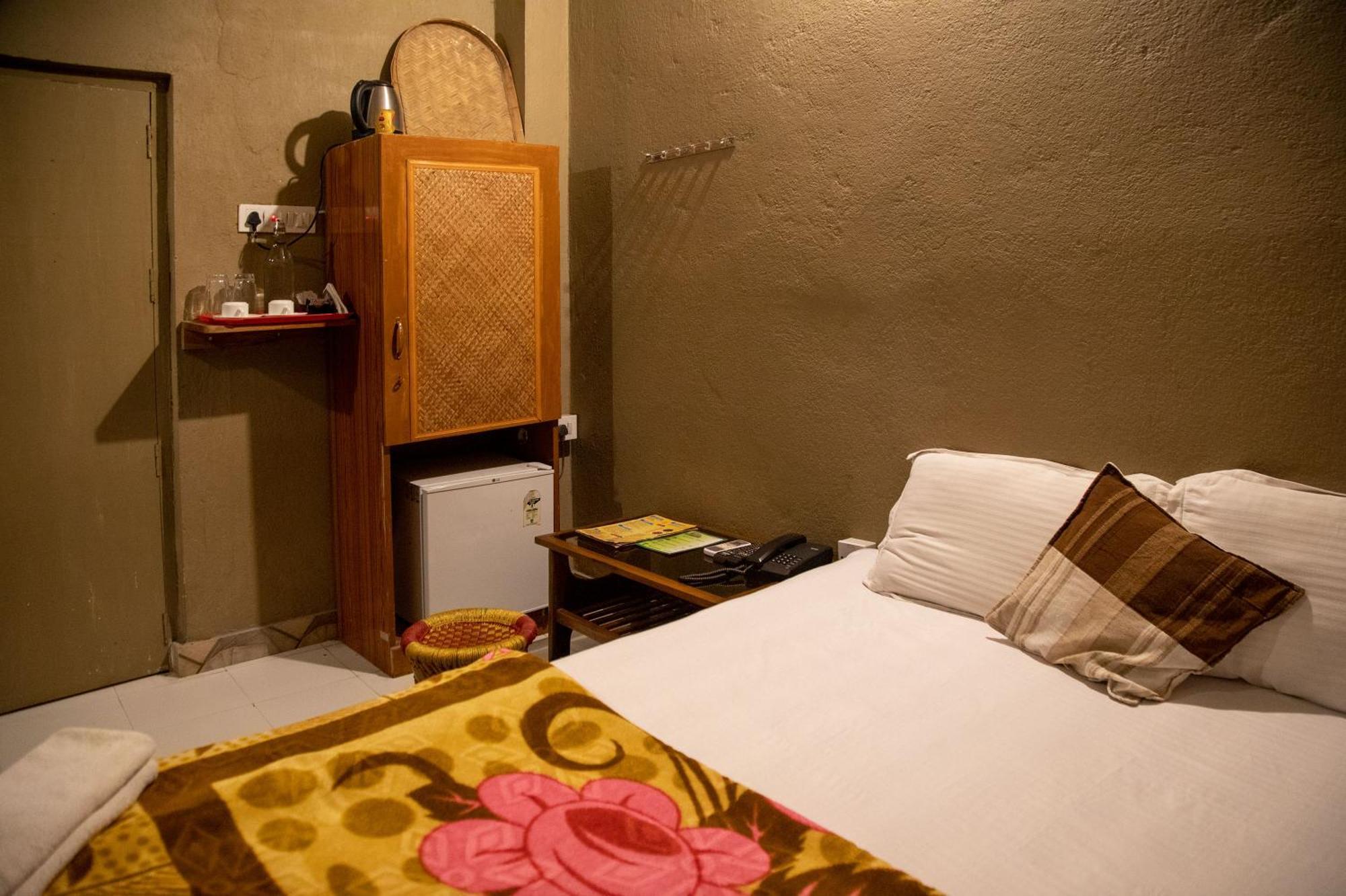 Banabithi Resort Bhangar Buitenkant foto